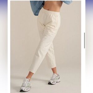 Outdoor Voices RecTrek 26” pant; size M, color BONE
